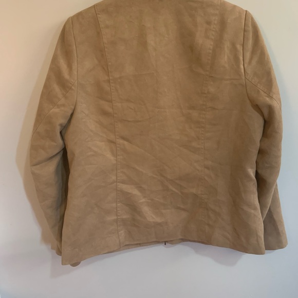 3/20$ TanJay size 10 tan faux suede light jacket - Picture 2 of 4